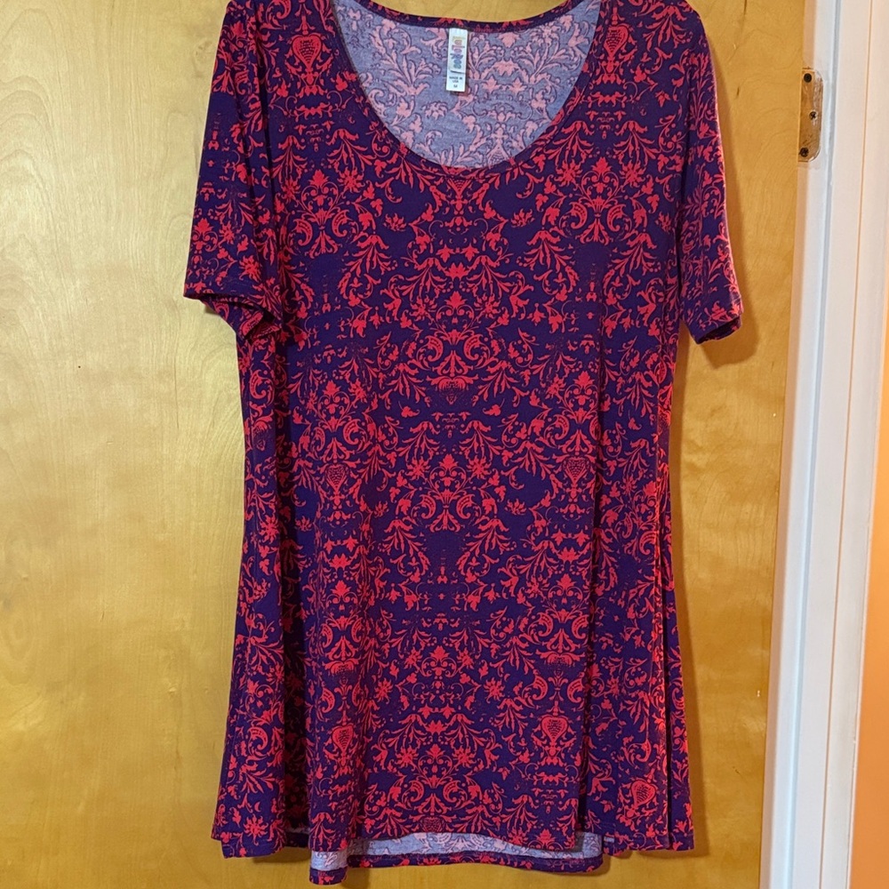 LuLaRoe Red and Blue Floral Short Sleeve Top